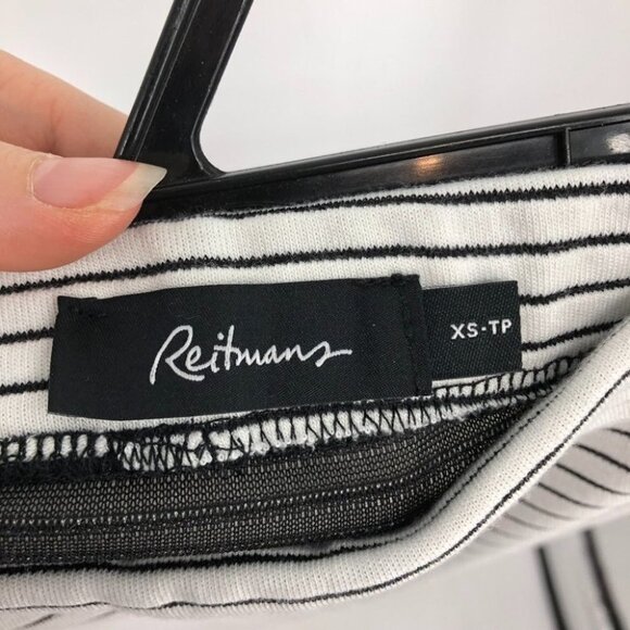 Reitmans black and white striped form fitting stretchy pencil skirt XS - Picture 3 of 11